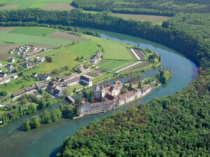 Luftbild der Klosterinsel Rheinau